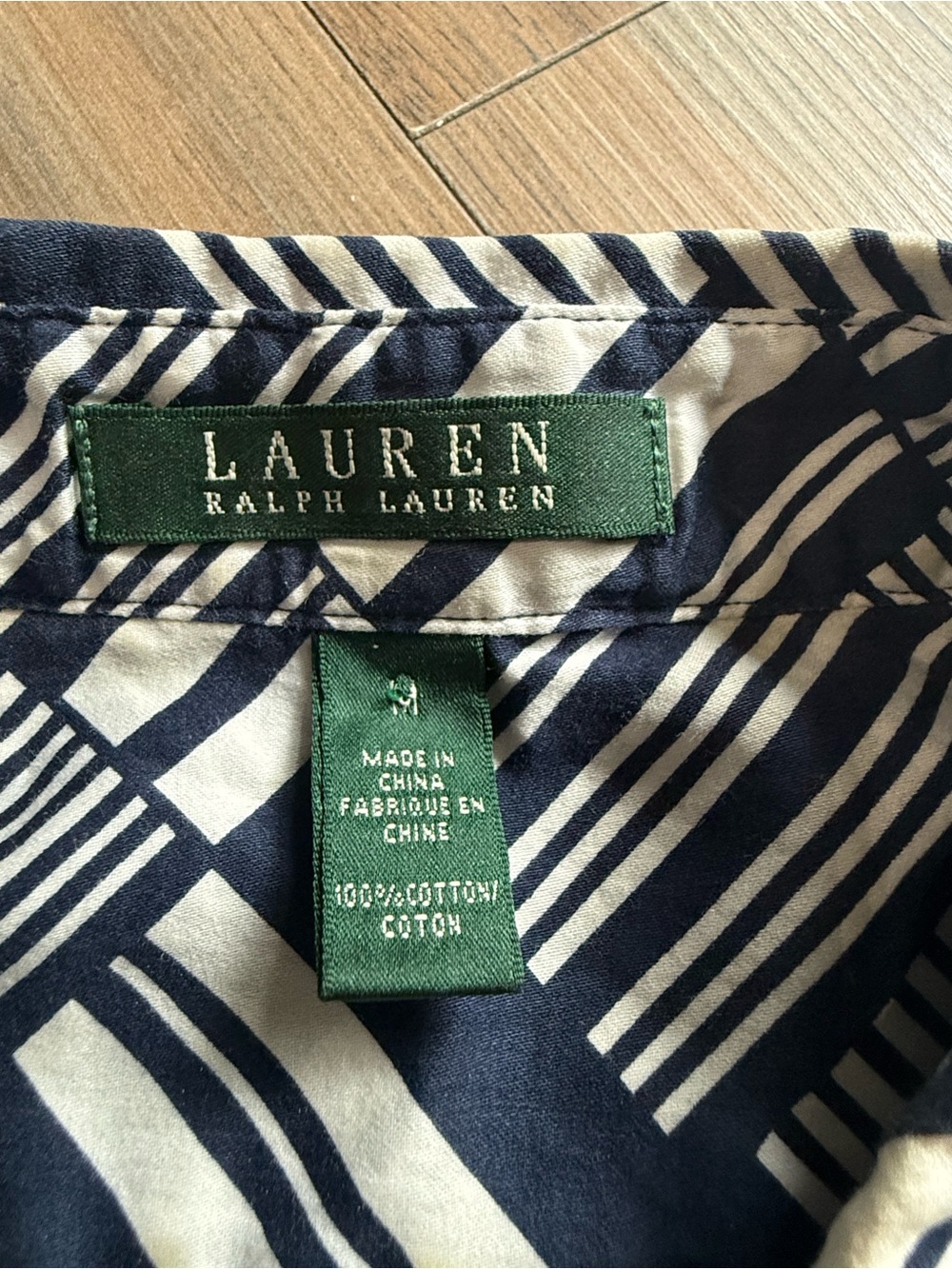 Ralph Lauren Navy and White Geometric Print Button-Down Shirt 100% Cotton size M - Picture 5 of 6